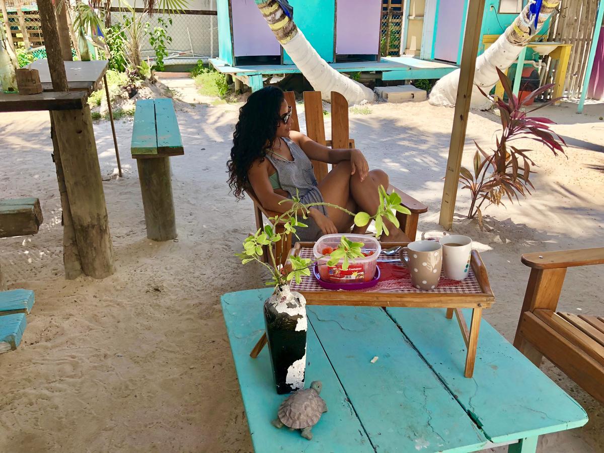 Tropical Oasis Albergue Caye Corker Exterior foto