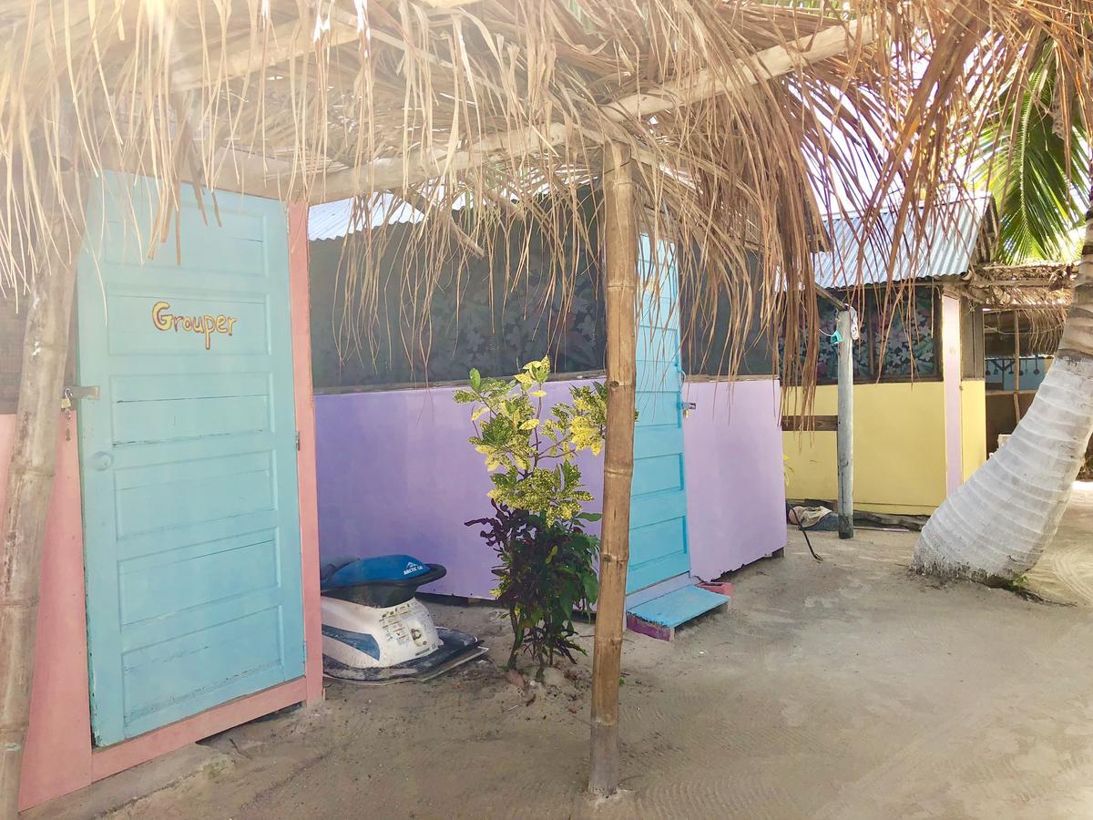 Tropical Oasis Albergue Caye Corker Exterior foto